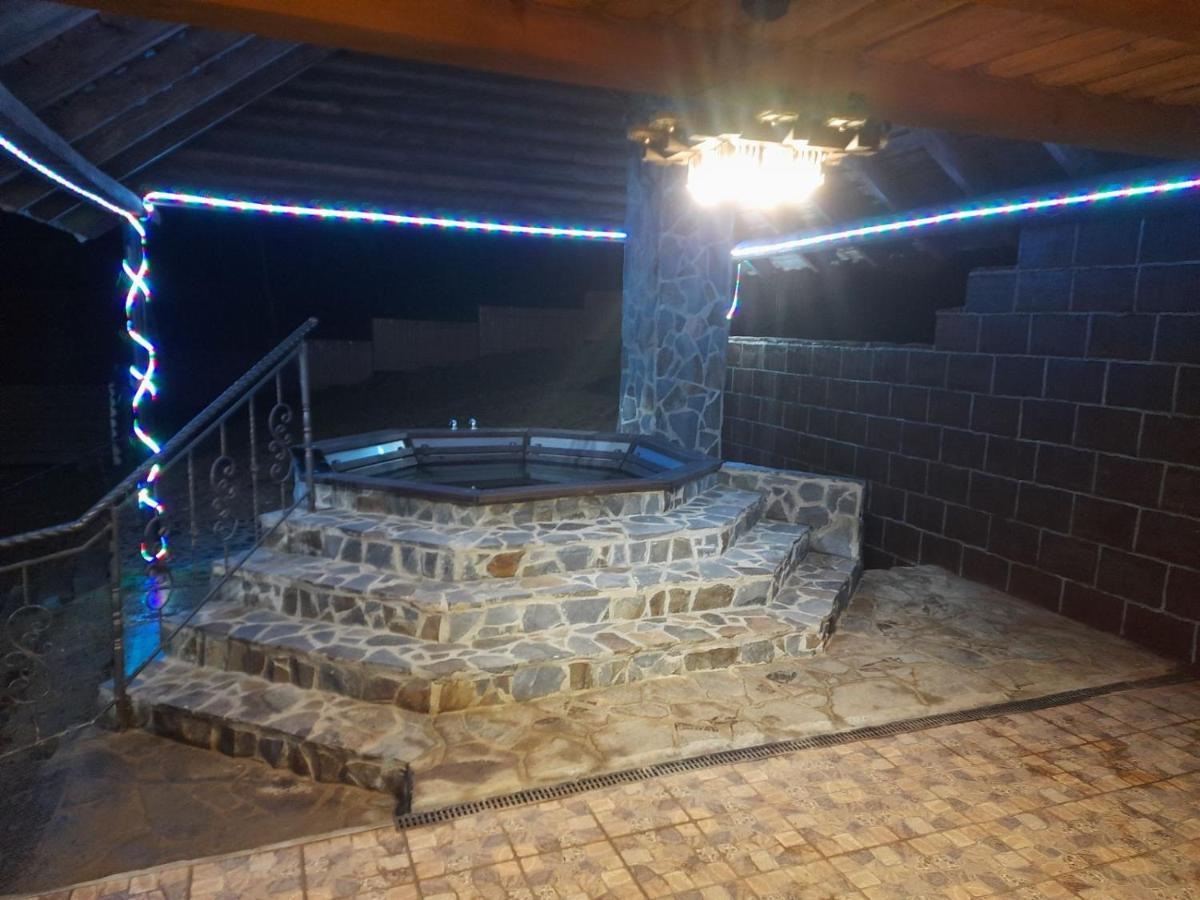 Mountain Dew Hotel Bagolyháza Kültér fotó